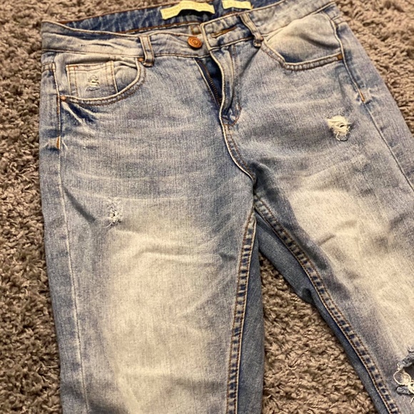 ripped jeans - Picture 2 of 5